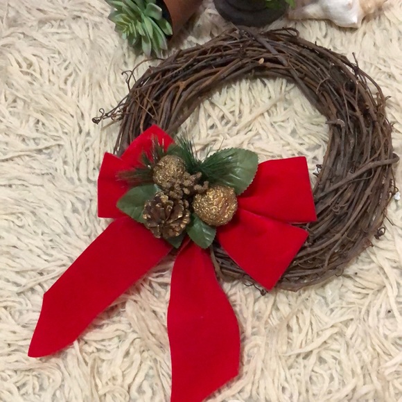 Grape Vine Wreath-12in Diameter-EUC - Picture 2 of 10